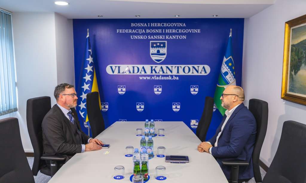 Bihać: Ambasador Sedar i premijer Hušić o lakšem prelasku granica i EU integracijama Bihać: Ambasador Sedar i premijer Hušić o lakšem prelasku granica i EU integracijama