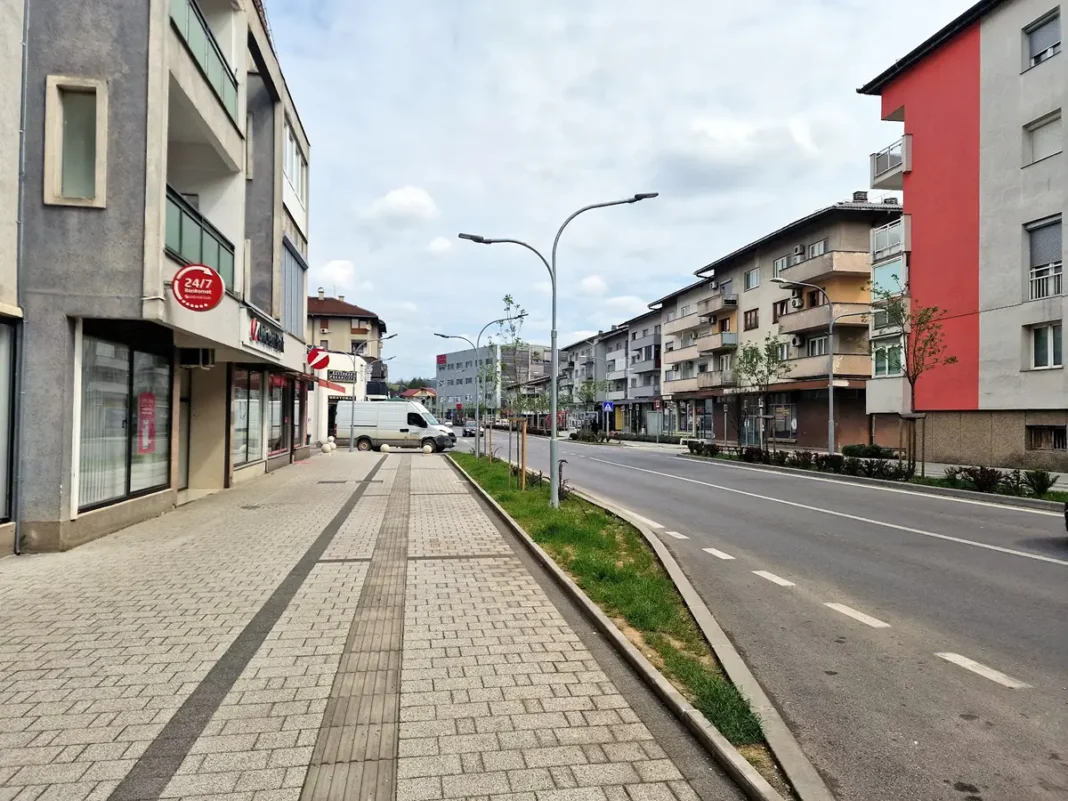 Servisne informacije – 22.04.2026. Hidrometeorološka mjerenja u Bosanskoj Krupi jutros u 07:00 sati: temperatura zraka 4°C, vlažnost 86%, vodostaj Une 83 cm (NV).