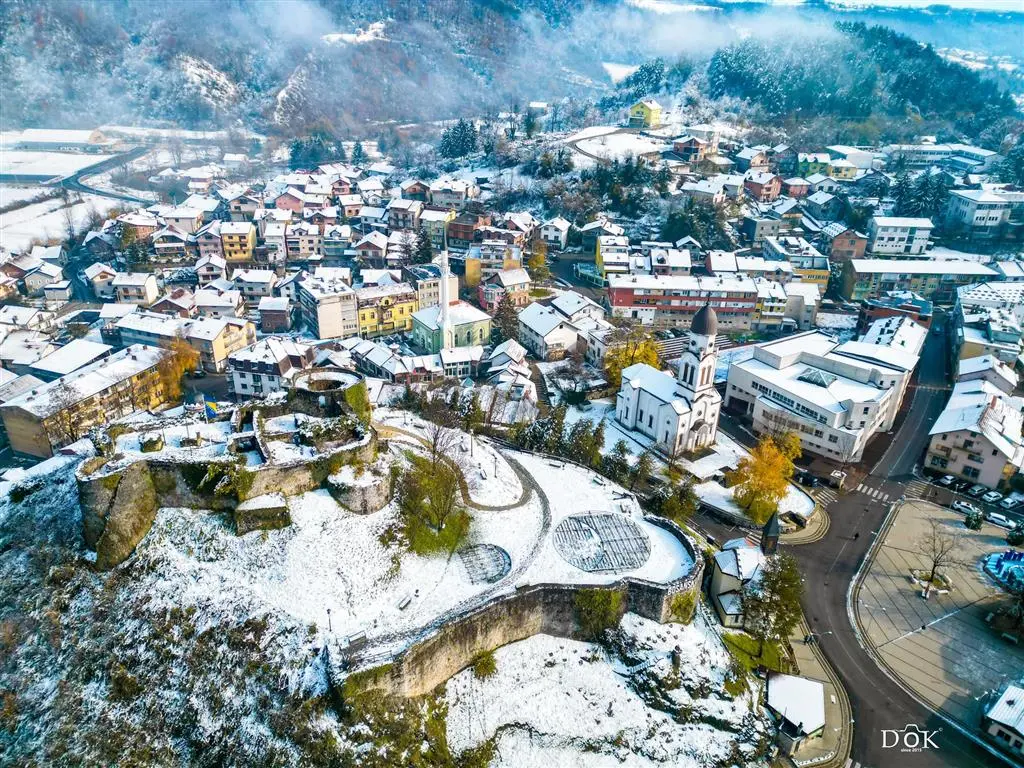 Servisne informacije – 25.12.2025. Danas u Bosanskoj Krupi očekujte hladno i vlažno vrijeme s temperaturama od 2 do 8 stepeni