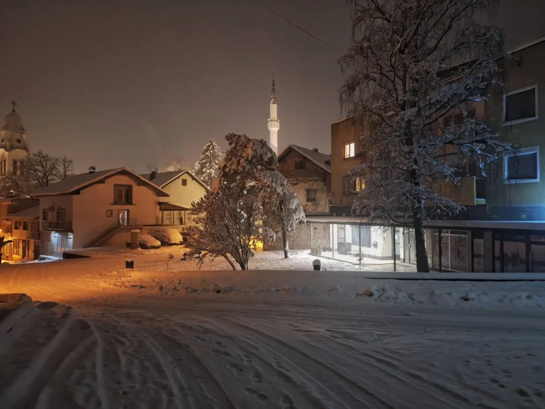 Servisne informacije – 15.01.2026. U Bosanskoj Krupi jutros u 7 sati izmjereno je 5 stepeni, vlažnost zraka 94 posto, a vodostaj Une 108 centimetara iznad nule.
