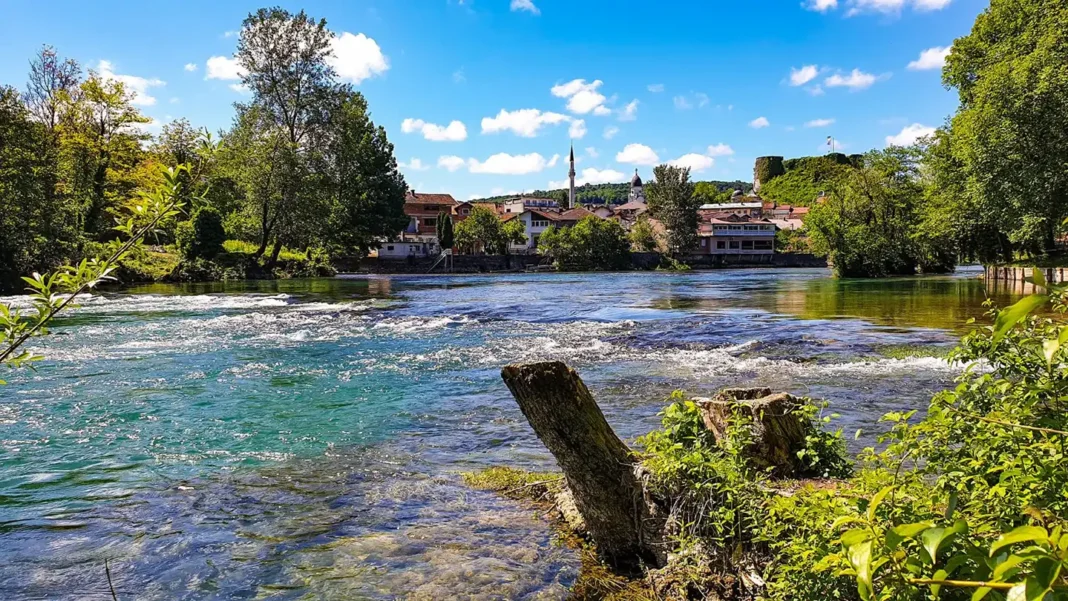 Vremenska prognoza za Bosansku Krupu Danas u Bosanskoj Krupi očekuje nas sunčano i toplo vrijeme.