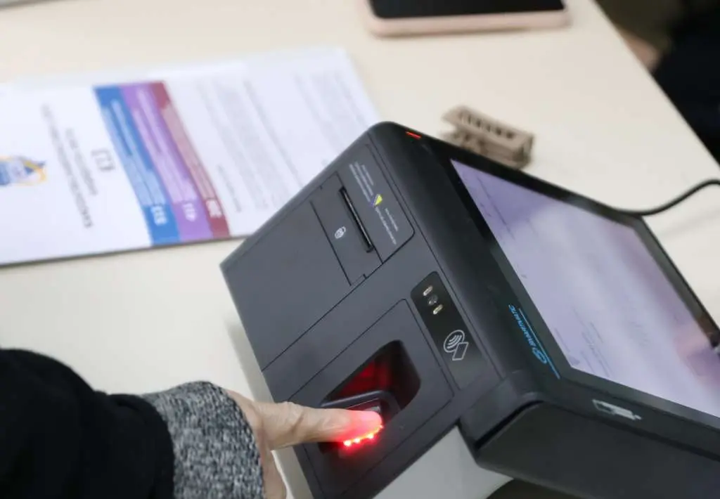 SDA vodeća za Predstavnički dom PSBiH iz FBiH, slijede SDP i Koalicija predvođena HDZ-om SDA vodeća za Predstavnički dom PSBiH iz FBiH, slijede SDP i Koalicija predvođena HDZ-om